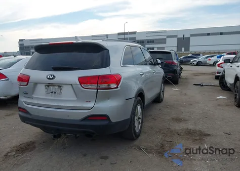 2017 Kia Sorento 2.4L Lx z USA, uszkodzony, nr VIN 5XYPG4A38HG189612
